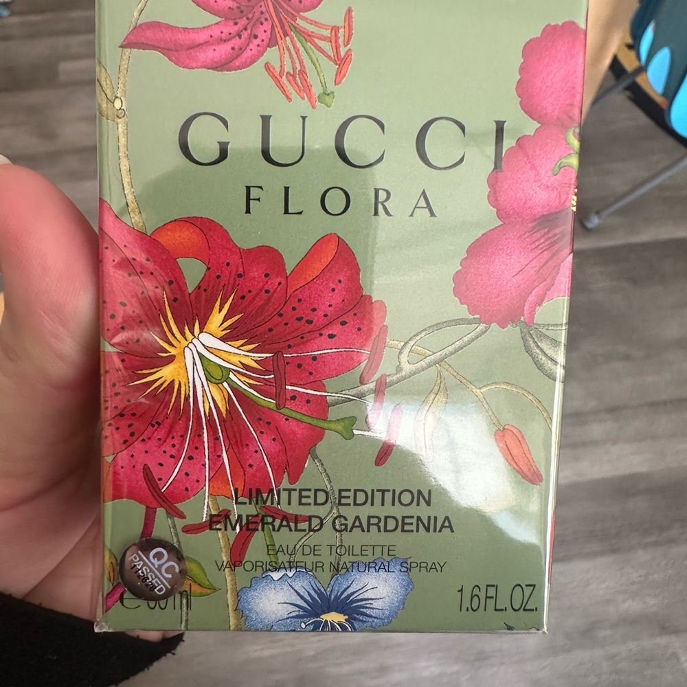 COPY - Gucci Flora Emerald Gardenia perfume